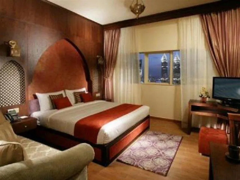 First Central Hotel Suites Dubai 4*,