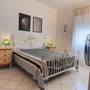 appartamento-a-san-vincenzo.it-tuscanyhotel.com/