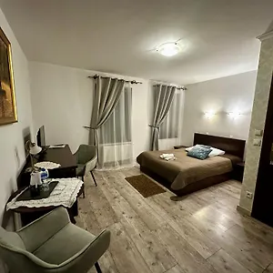 Dworek Zloty Rog I Restauracja 3* Krakov