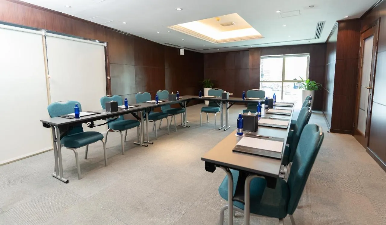 First Central Hotel Suites Dubai Aparthotel